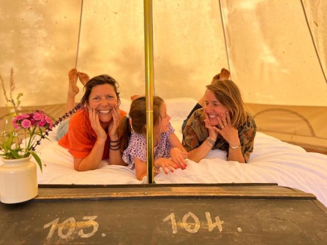 Готель 'T Schaaphof Tent En Ontbijt Дейнзе Екстер'єр фото